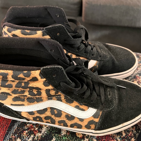 Cheetah Van Sneakers - Picture 1 of 4